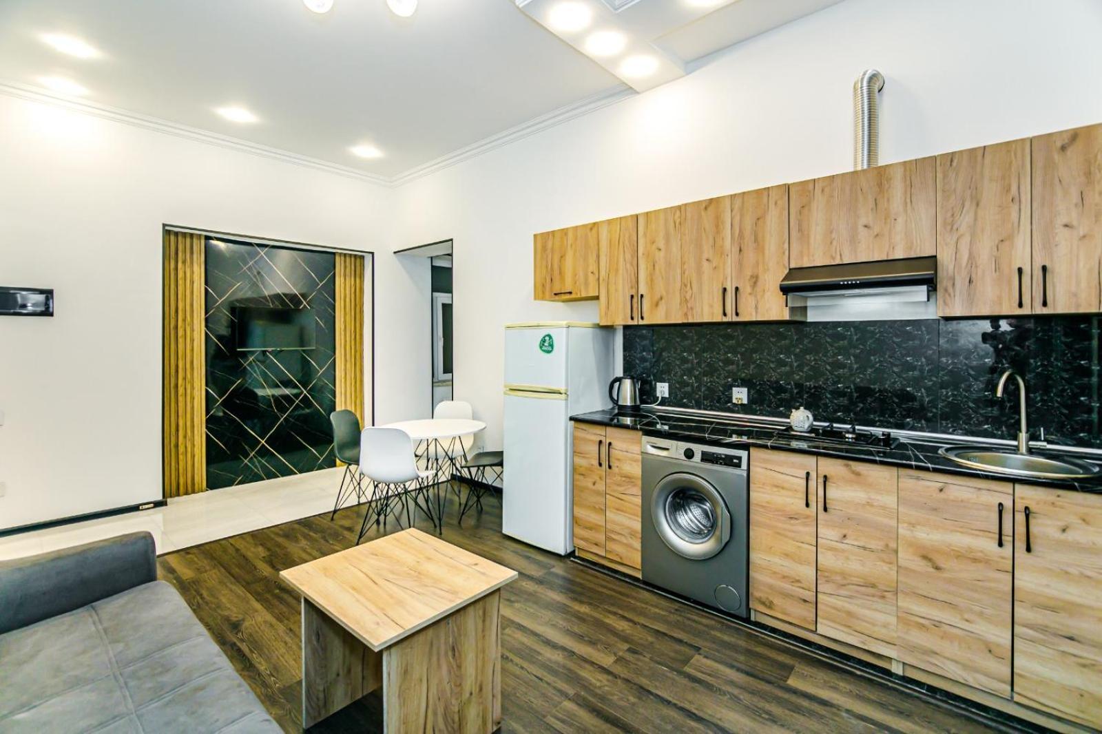 M Estate. 2 Room Home In Targovu Баку Екстериор снимка