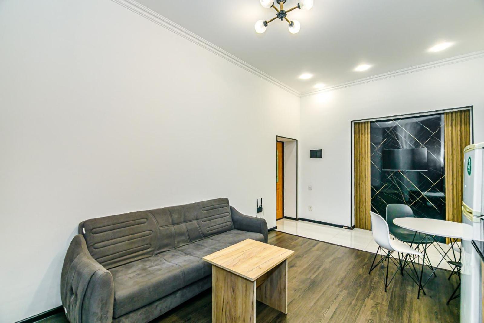 M Estate. 2 Room Home In Targovu Баку Екстериор снимка